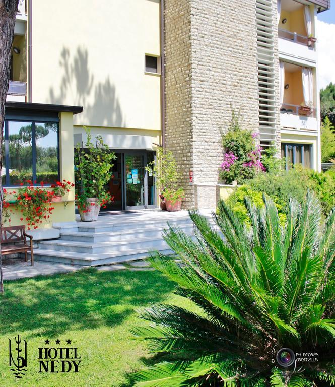 Hotel Nedy 마리나디마사 외부 사진