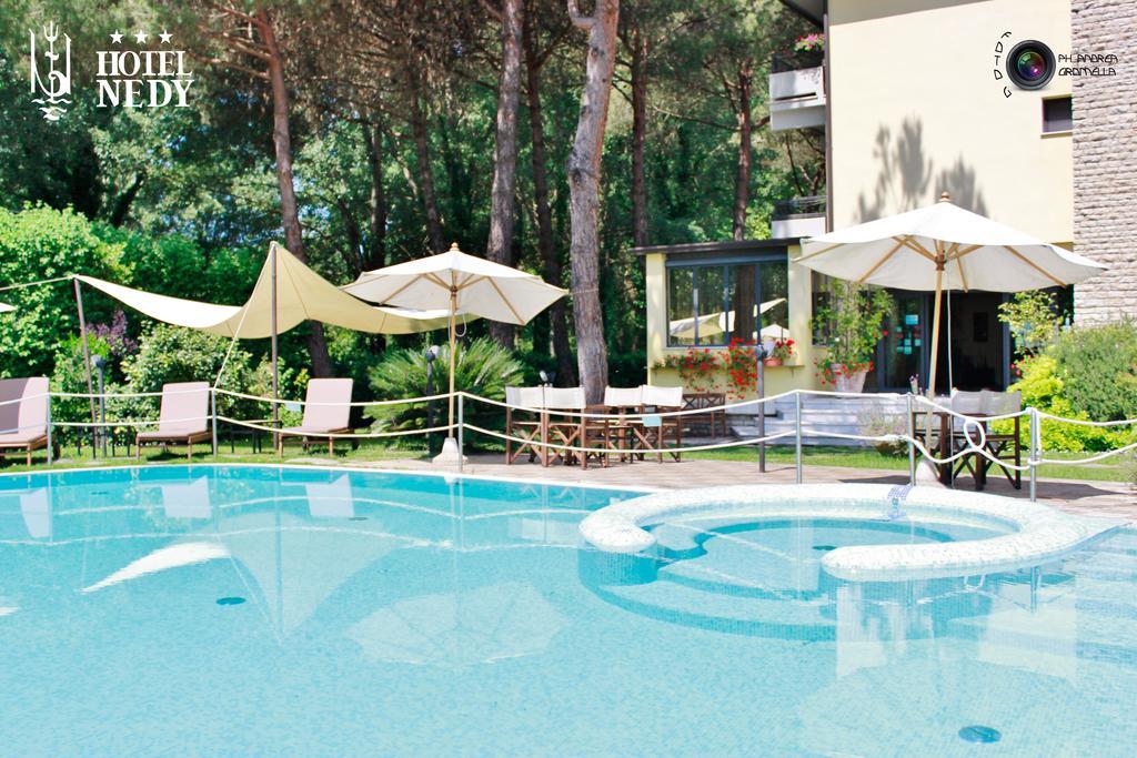 Hotel Nedy 마리나디마사 외부 사진
