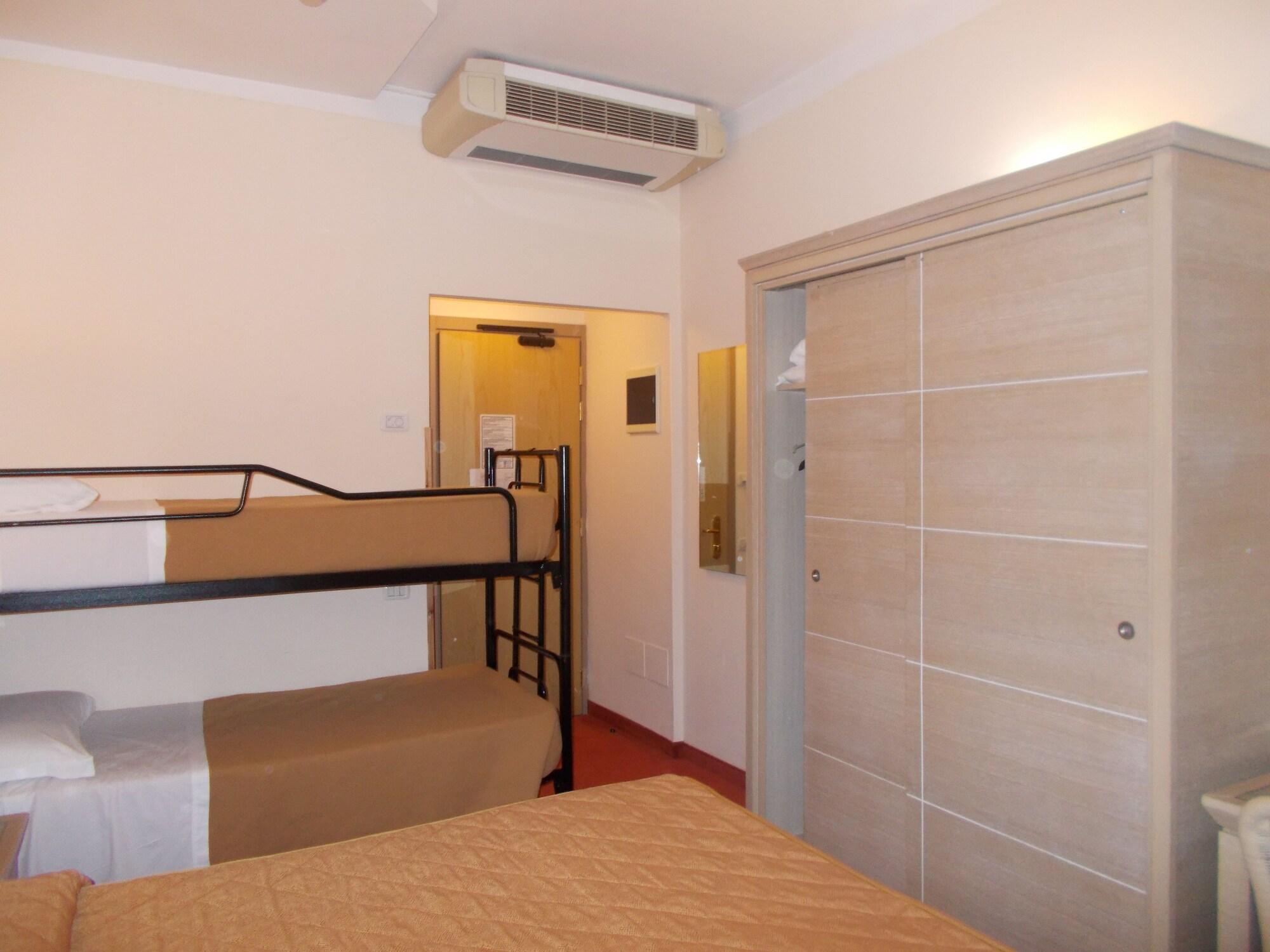Hotel Nedy 마리나디마사 외부 사진