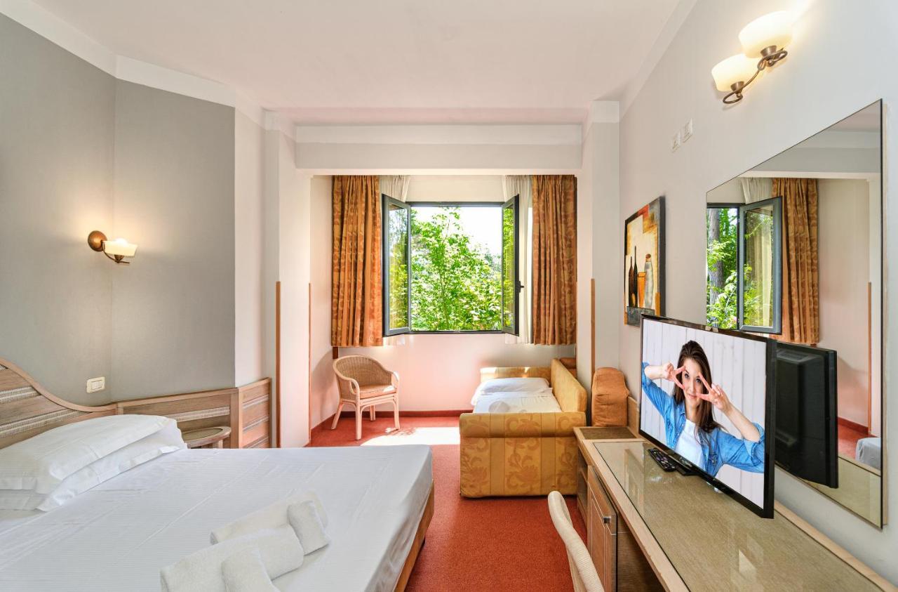 Hotel Nedy 마리나디마사 외부 사진