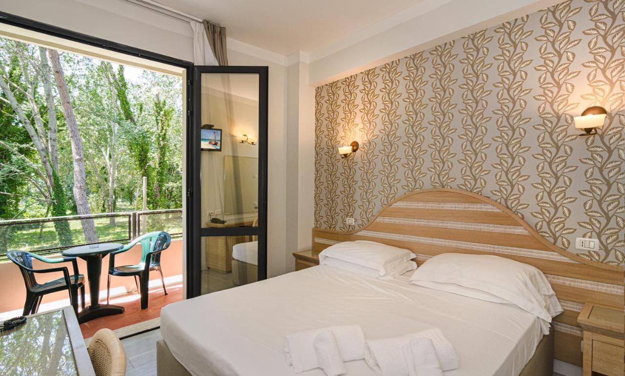 Hotel Nedy 마리나디마사 외부 사진