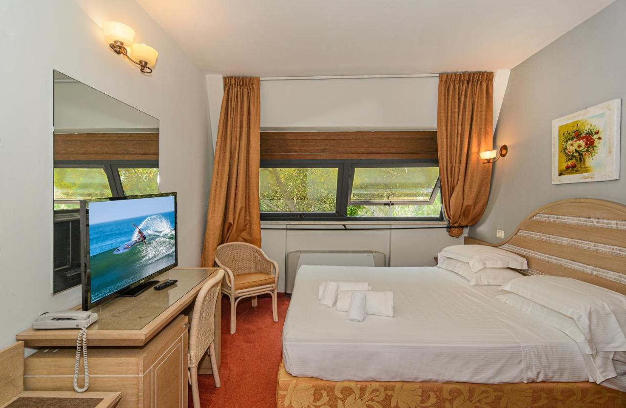 Hotel Nedy 마리나디마사 외부 사진