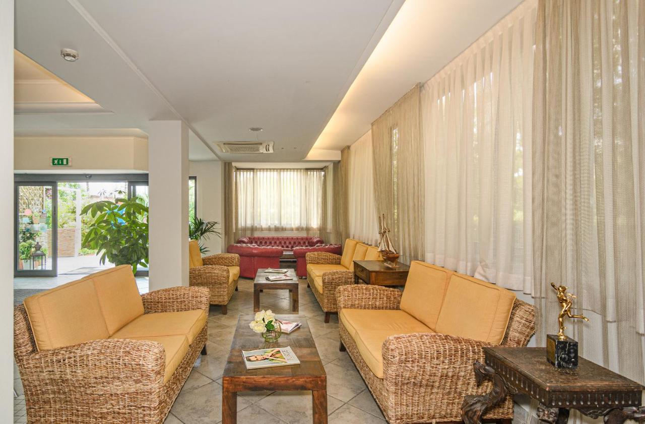 Hotel Nedy 마리나디마사 외부 사진