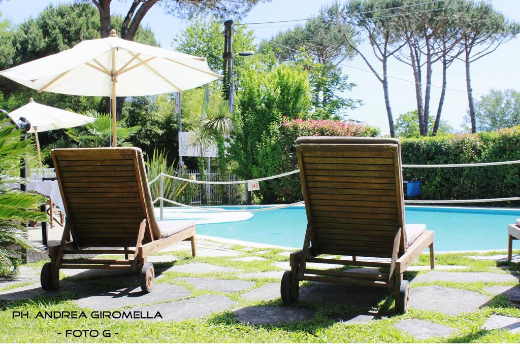 Hotel Nedy 마리나디마사 외부 사진